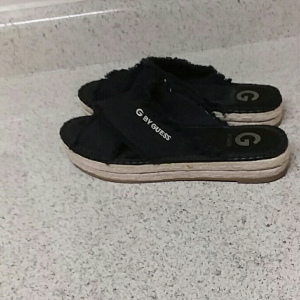 GUESS SANDALS - Picture 3 of 4